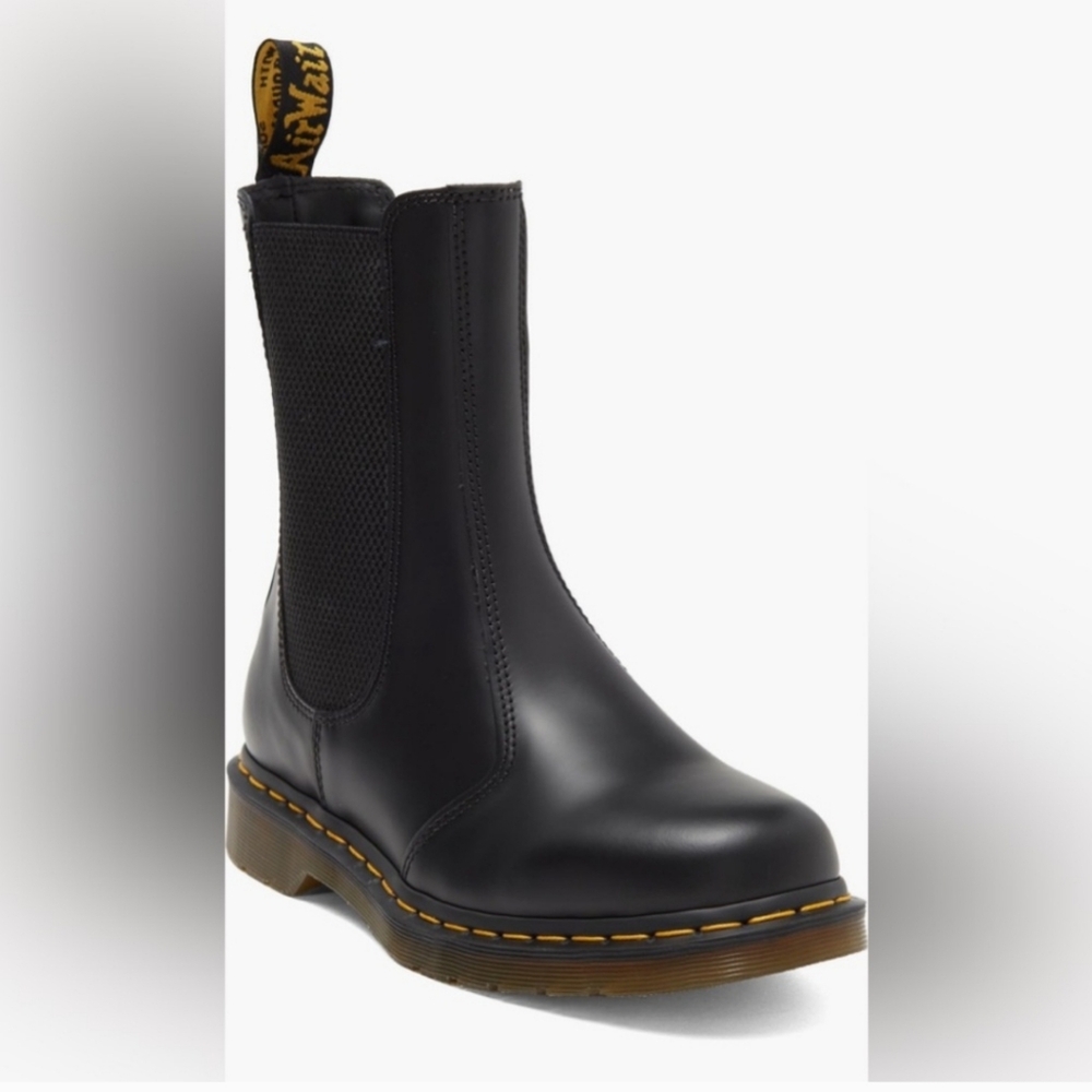 Dr. Martens Hi Chelsea Boots